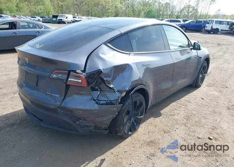 2023 Tesla Model Y Awd/Long Range Dual Motor All-Wheel Drive из США, поврежденный, VIN 7SAYGAEE1PF889267